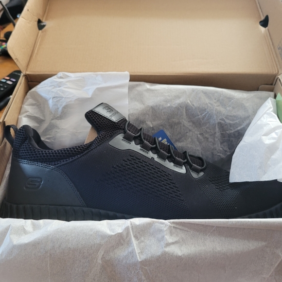 Big foot Man's size Shoes - Picture 10 of 10